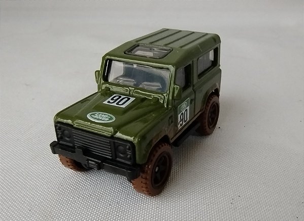 Miniatura Hot Wheels 2019 Land Rover Defender 90, usado