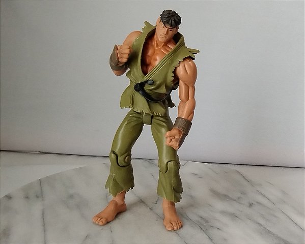 Boneco articulado Ryu Street Fighter, 18,5 cm, faltando parte de tras da bandana , sem marca, R$90,00