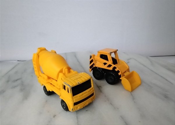 Miniatura de metal Maisto carregador  pequeno e betoneira usada