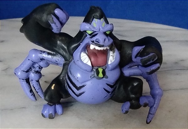 Mini figura estática de macaco aranha do Ben 10 Bandai 2011 - 5 cm de altura 8 cm de largura