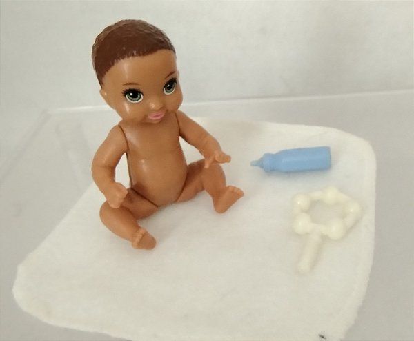 Bebe moreno da Skipper como babysitter, irmã da Barbie