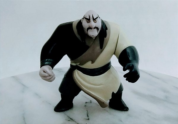 Miniatura Disney boneco Shan Yu, vilão do cartoon Mulan 9 cm
