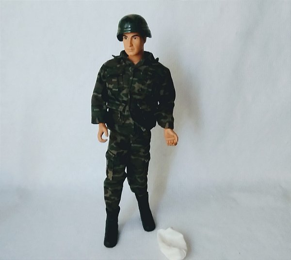 Boneco articulado M&C de uniforme militar camuflado 30 cm