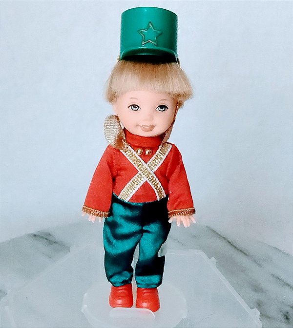 Boneco Tommy como Major Mint da coleção Barbie Quebrador de Nozes, 2001