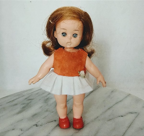 Minidoll Lucy da Estrela anos 70, vestido improvisado, 15 cm