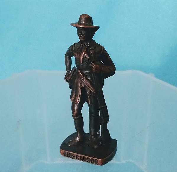 Soldadinho de metal kinder ovo 1994, coleção famosos do velho oeste, kit Carson