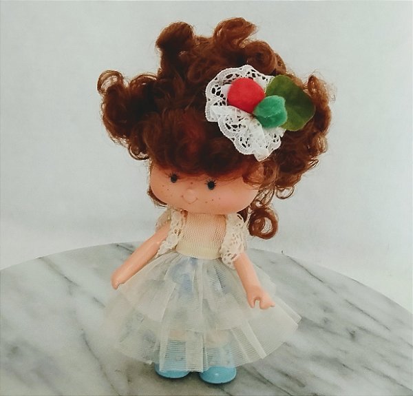 Boneca moranguinho cocadinha da Estrela, anis 80, incompleta