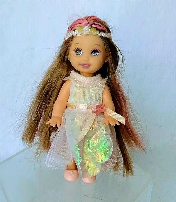 Boneca kelly da colecao Barbie e A magia de Aladus, Mattel 2005