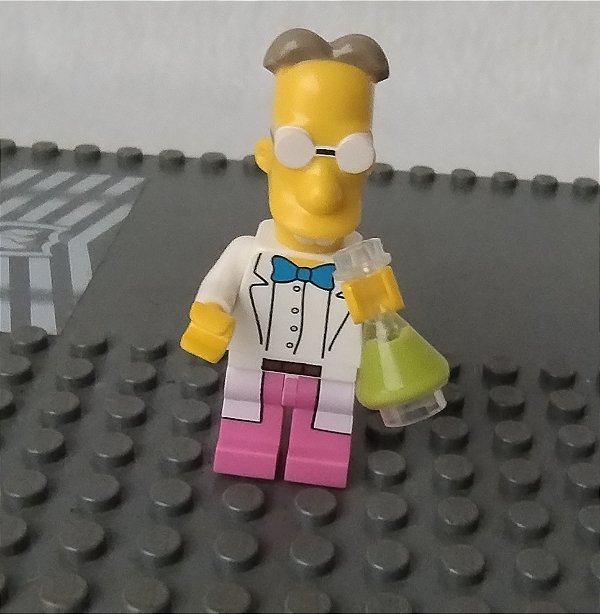 Lego , mini figura professor Frink  do the Simpsons ,  2015