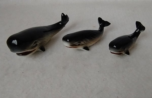 Trio de Bibelôs de porcelana Baleias