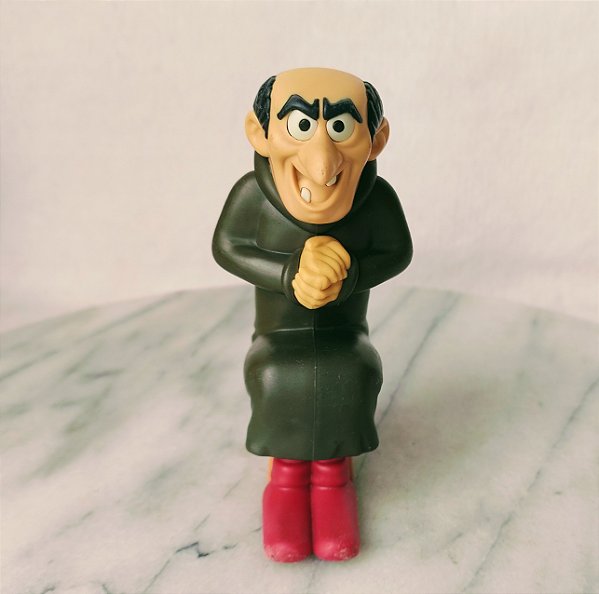 Gargamel sentado, vilão dis Smurfs, coleção Burger King 2025, 10 cm