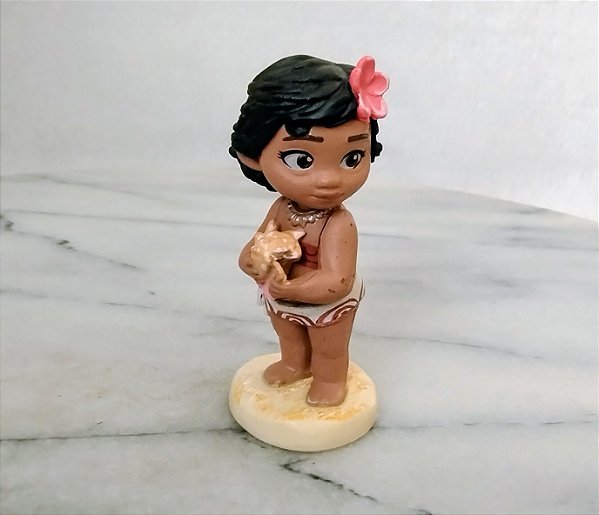 Miniatura Disney de Moana toddler segurando uma concha 6 cm