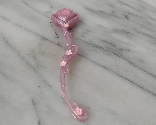 Acessório Cetro da Barbie Teresa como Fada rainha do Lago dis Cisnes Mattel 2003