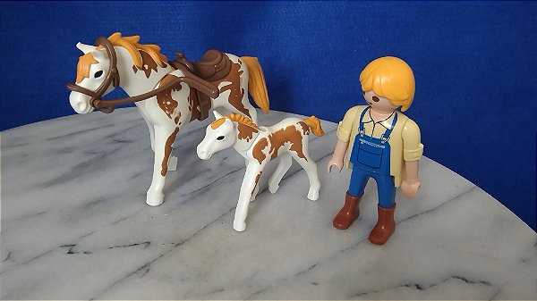 Playmobil country cavalo, potro e boneco