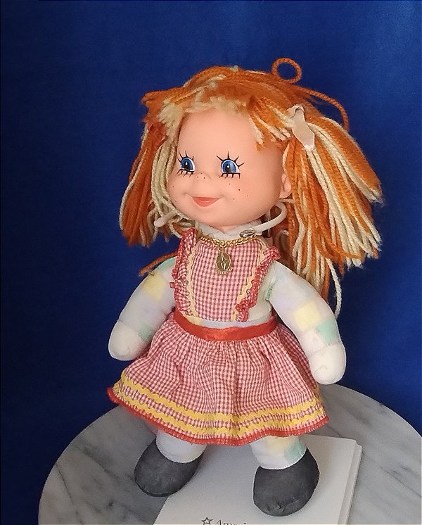 Boneca Emilia da Estrela 30 cm.anos 80, versao saia xadrez