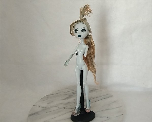 Boneca Monster High Sucata Lagoona Dawn of the dance