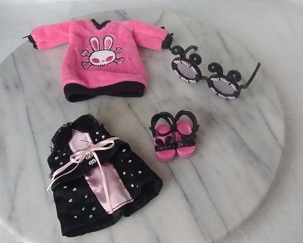 Acessórios da Boneca na! na! na! surprise Na Na Na Surprise Black Bunny mga