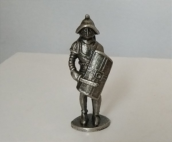 Miniatura de metal, estanho, de gladiador romano, coleção Kinder ovo anos 80, 4 cm