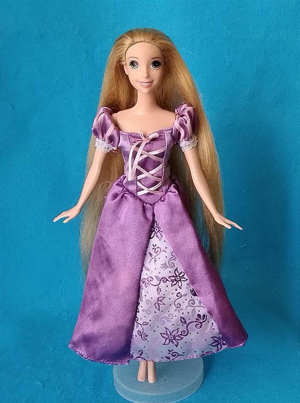 Boneca Rapunzel do Enrolados Disney Mattel 2010