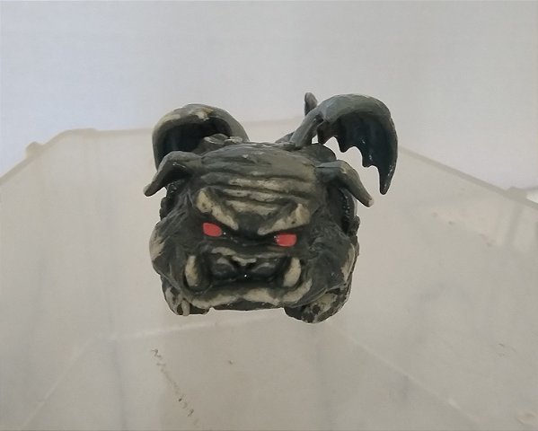 Pet monster high Clawd Wolf Rockina cachorro alado