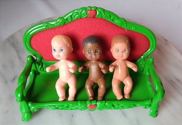 Bebes da coleção Barbie Mattel 1973 de 7 cm, loira, morena e negra