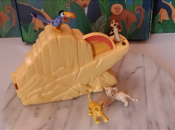 Playset Disney Mattel 1993 Rei Leão, era uma vez , com 4 miniaturas 4,5 a 6,5 cm, 20x12x7 cm