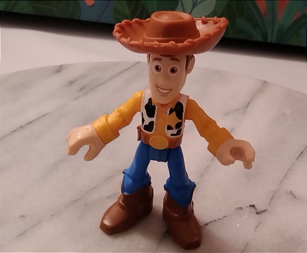 Imaginext, Disney Pixar ,boneco cowboy Woody do Toy Story 7 cm