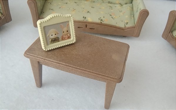 Sylvanian Families, conjunto para sala de estar com revisteiro