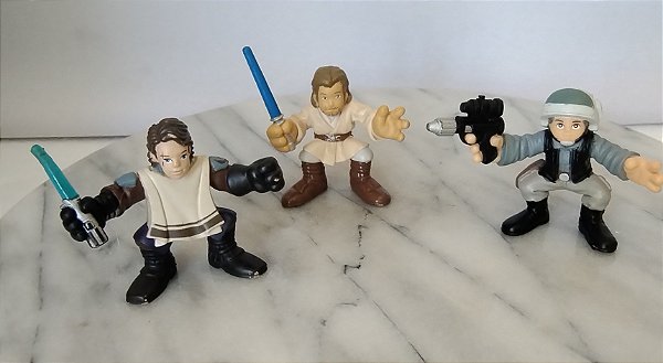 Bonecos de 5 cm do Star Wars Galactic heroes.Hasbro; Relel Trooper, Obi wan Kenobi e Anakin Skywalker