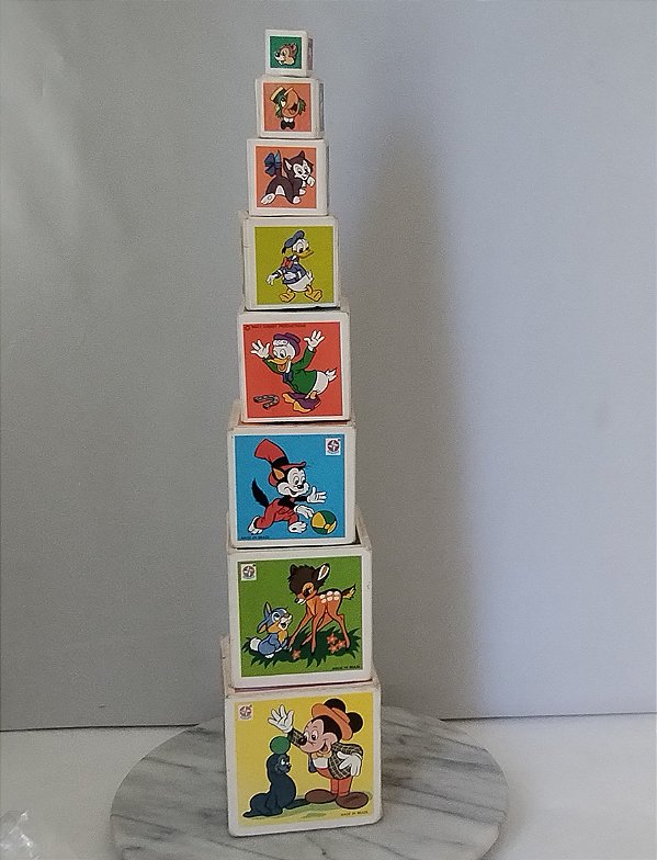 Brinquedo antigo, Cubos de papelão com personagens Disney de encaixe e empilhamento ,wEstrela