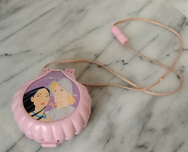 Polly pocket Pocahontas Disney 1993 Mattel 8x7x3 cm