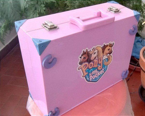 Maleta com arena do pony in my Pocket 30x26x12cm, just play 2009 já um