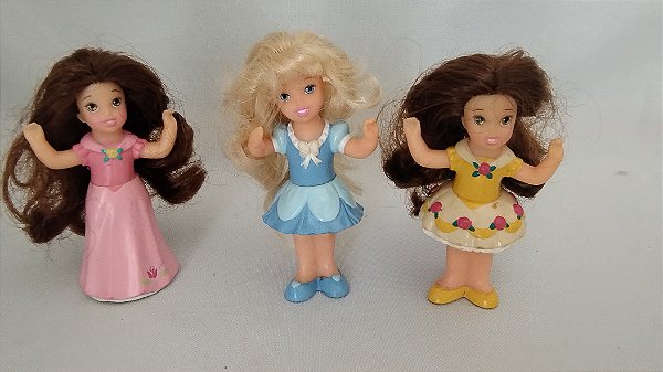 Mini princesas da Disney 9 cm, my first princess Bela de amarelo e rosa e Cinderela, Mattel 2002