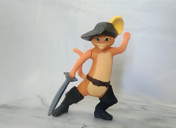 Gato de botas colecao McDonald's 2011