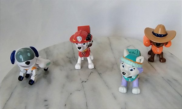 Bonecos Patrulha canina com botão , Spin Master,: Marshal, Robo dog,Zuma cowboy r Everest, 7 cm