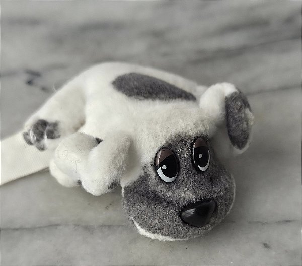Anos 80 Mini pelucia de filhote de cachorro pound puppies ou snif snif, etiqueta ilegível