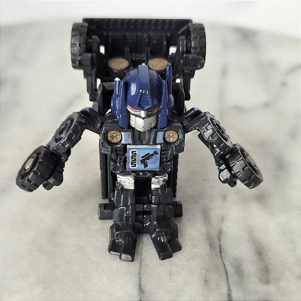 Transformers bot shots Nemesis Prime, Hasbro 2011