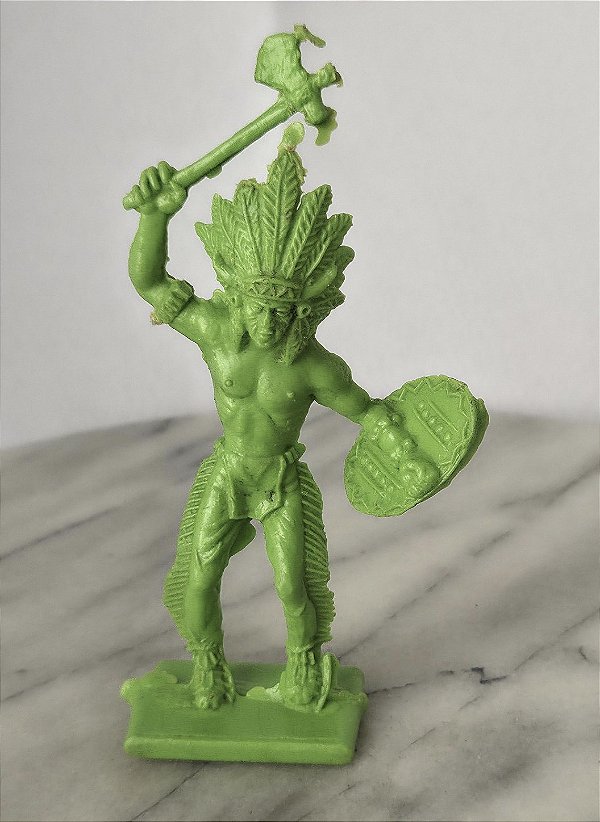 Figura plástica verde de indio 13 cm, sem marca