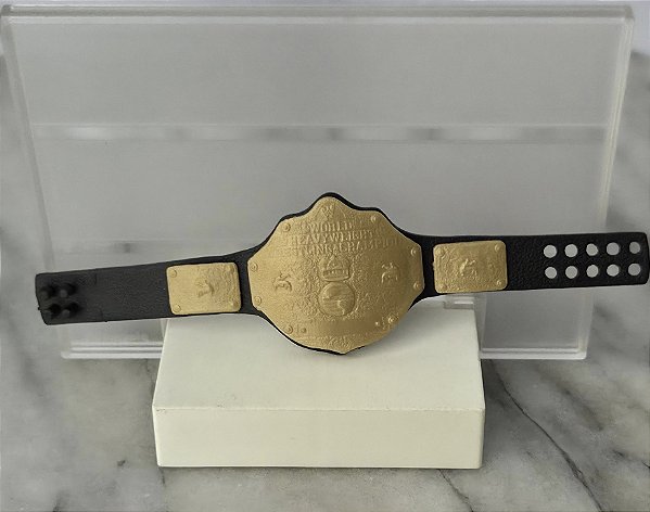 Cinturão para boneco lutador campeão Mundial de peso pesado - World Heavy Weight Wrestling Champion(WWE) 11,5 cm
