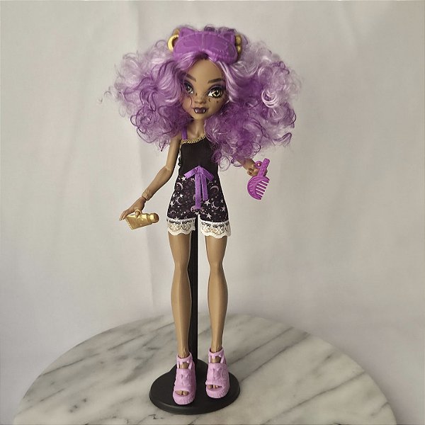 Boneca Monster High Pijamas Monstruosas Clawdeen Mattel