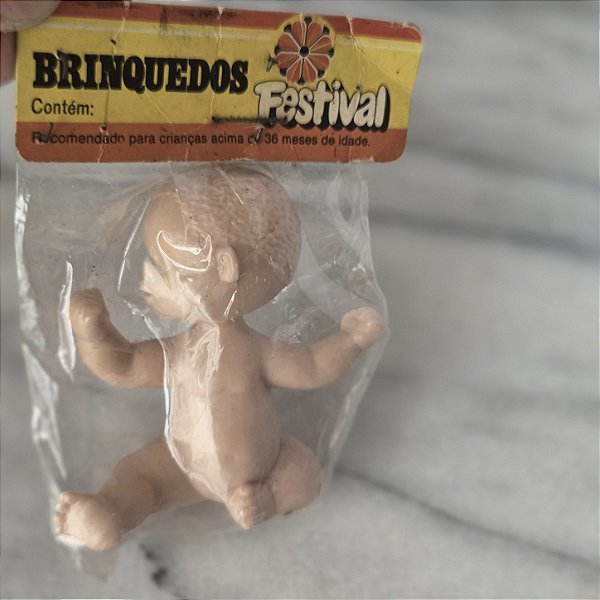 Miniatura bebê em plástico brinquedos Festival sentada 6 cm