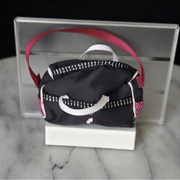 Bolsa Bonecas Monster High Fearleading G1 com dano no simbolo