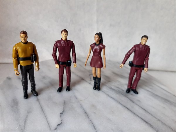 Figura de ação do Star Trek, articulada em 8 pontos, exceto uhura em 5 pontos, de 10cm de altura, lote de 4 variados