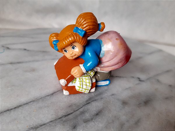 De 1984, Miniatura de vinil Sebino Itália,Camilla boneca com passaporte,  col.Cabbage Patch kids CPK 6 cm