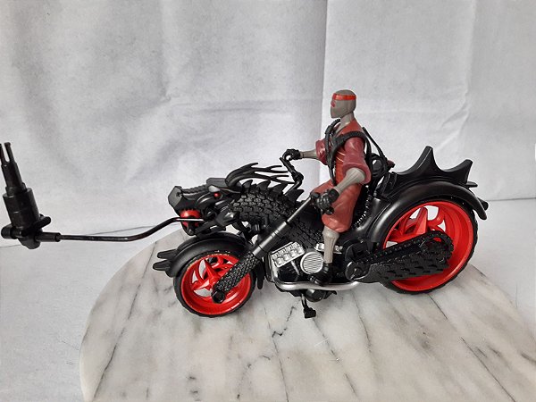 Figura de ação foot soldier (11  cm)  na sua moto dragão incompleto  col. Tartarugas ninja ,23cm de comprimento e 11 cm de altura