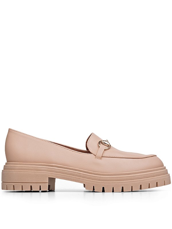 Loafer Nude com detalhe Frontal Dourado