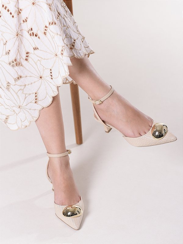 Scarpin Palha Boton Oval Dourado Salto Taça