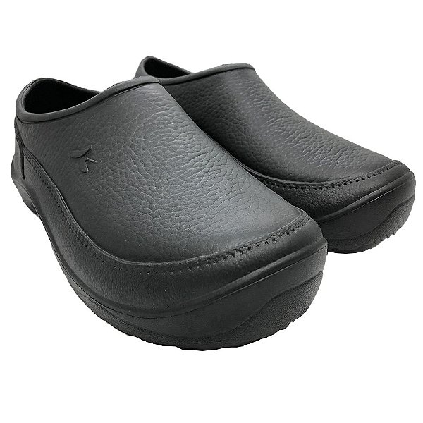 crocs fechado preto feminino