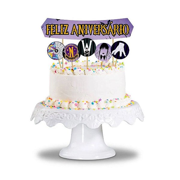 Glow cake - Maleta de Maquiagem  Bolo aniversario infantil, Bolos de  aniversário de maquiagem, Bolo de chantininho