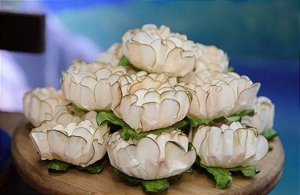 Forminha para Doces Finos - Rosa Maior Marfim Queimado 40 unidades - Decora Doces - Rizzo Festas